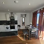 Nariken Apartments, Bristol City Centre
